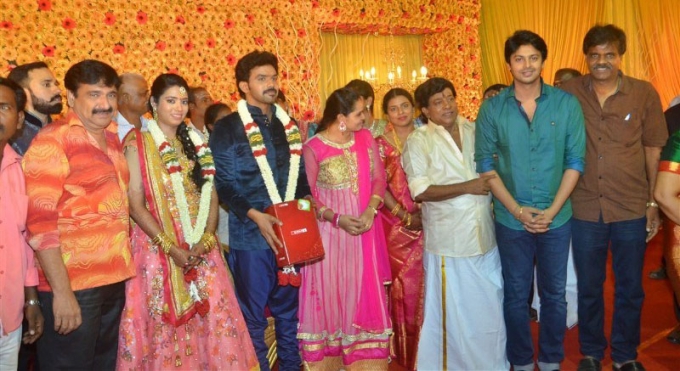 Tamil Comedy Actor Singamuthu Son Wedding Reception held last night in Chennai. Celebs like Ilayaraja, Prabhu, Manobala, Srikanth, K. Bhagyaraj, Kalaipuli S. Thanu, Kovai Sarala, Deva, Ponnambalam, Bharathiraja and others graced the event. Singamuthu Son Wedding Reception,Ilayaraja,Prabhu,Manobala,Srikanth,K. Bhagyaraj,Kalaipuli S. Thanu,Kovai Sarala,Deva,Ponnambalam,Bharathiraja,Singamuthu Son Wedding Reception pics,Singamuthu Son Wedding Reception images,Singamuthu Son Wedding Reception p