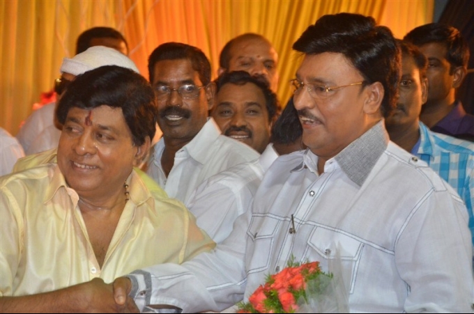 Tamil Comedy Actor Singamuthu Son Wedding Reception held last night in Chennai. Celebs like Ilayaraja, Prabhu, Manobala, Srikanth, K. Bhagyaraj, Kalaipuli S. Thanu, Kovai Sarala, Deva, Ponnambalam, Bharathiraja and others graced the event. Singamuthu Son Wedding Reception,Ilayaraja,Prabhu,Manobala,Srikanth,K. Bhagyaraj,Kalaipuli S. Thanu,Kovai Sarala,Deva,Ponnambalam,Bharathiraja,Singamuthu Son Wedding Reception pics,Singamuthu Son Wedding Reception images,Singamuthu Son Wedding Reception p