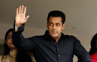 PV Sindhu,Rajinikanth,Salman Khan,Sivakarthikeyan,Mahesh Babu,Amitabh Bachchan,PV Sindhu vs Carolina Marin,PV Sindhu silver medal,Rio Olympics,Rio Olympics 2016,Rio Olympics pics,Rio Olympics images,Rio Olympics photos