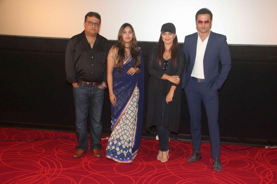 Bollywood movie Dark Chocolate Trailer Launched last night. Dark Chocolate is an upcoming Bollywood movie directed by Agnidev Chatterjee and produced by Pradip Churiwal. The film stars Mahima Chaudhary, Riya Sen, Rajesh Sharma, Mumtaz Sorcar, Shataf Figar in the lead role. Dark Chocolate Trailer Launch,Dark Chocolate Trailer,Mahima Chaudhry,Dark Chocolate Trailer Launch pics,Dark Chocolate Trailer Launch images,Dark Chocolate Trailer Launch photos,Dark Chocolate Trailer Launch stills,Dark Chocolate Trailer Launch pictures