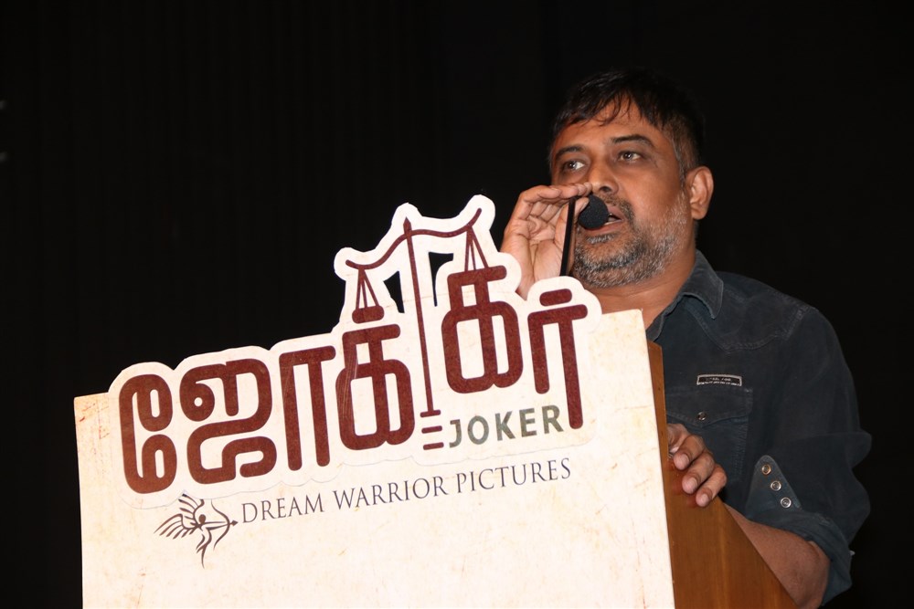 Tamil movie Joker Thanks Giving and Success Meet event held in Chennai. Celebs like Sivakumar, Lingusamy, Nallakannu, Raju Murugan, SR Prabhu, Sean Roldan, Editor Mohan, Ramasamy, Guru Somasundaram and others graced the event. Joker Success Meet,Joker,Tamil movie Joker,Sivakumar,Lingusamy,Nallakannu,Raju Murugan,SR Prabhu,Sean Roldan,Editor Mohan,Ramasamy,Guru Somasundaram,Joker Success Meet pics,Joker Success Meet images,Joker Success Meet photos,Joker Success Meet stills,Joke