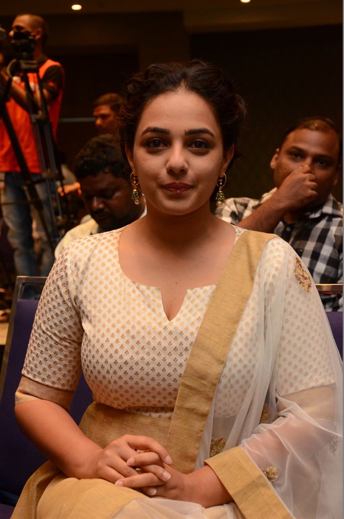 Telugu movie 100 Days of Love Press Meet held in Hyderabad. Celebs like Dulquer Salmaan, Nithya Menen, Bijibal and others graced the event. 100 Days of Love is an upcoming romantic comedy film written and directed by debutant Jenuse Mohamed. The film stars Dulquer Salmaan and Nithya Menen in the lead role. 100 Days of Love Press Meet,100 Days of Love,Telugu movie 100 Days of Love,Dulquer Salmaan,Nithya Menen,Dulquer Salmaan and Nithya Menen,100 Days of Love Press Meet pics,100 Days of Love Press Meet images,100 Days of Love Press Meet photos,100 Days of Lov
