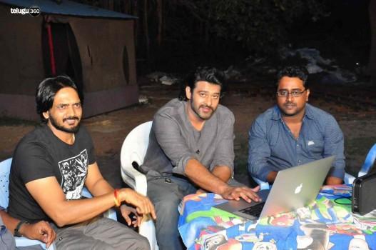 South Indian Actor Prabhas launches Hero Sai Ram Shankar, Nikesha Patel's Araku Road Lo song teaser on Baahubali set.