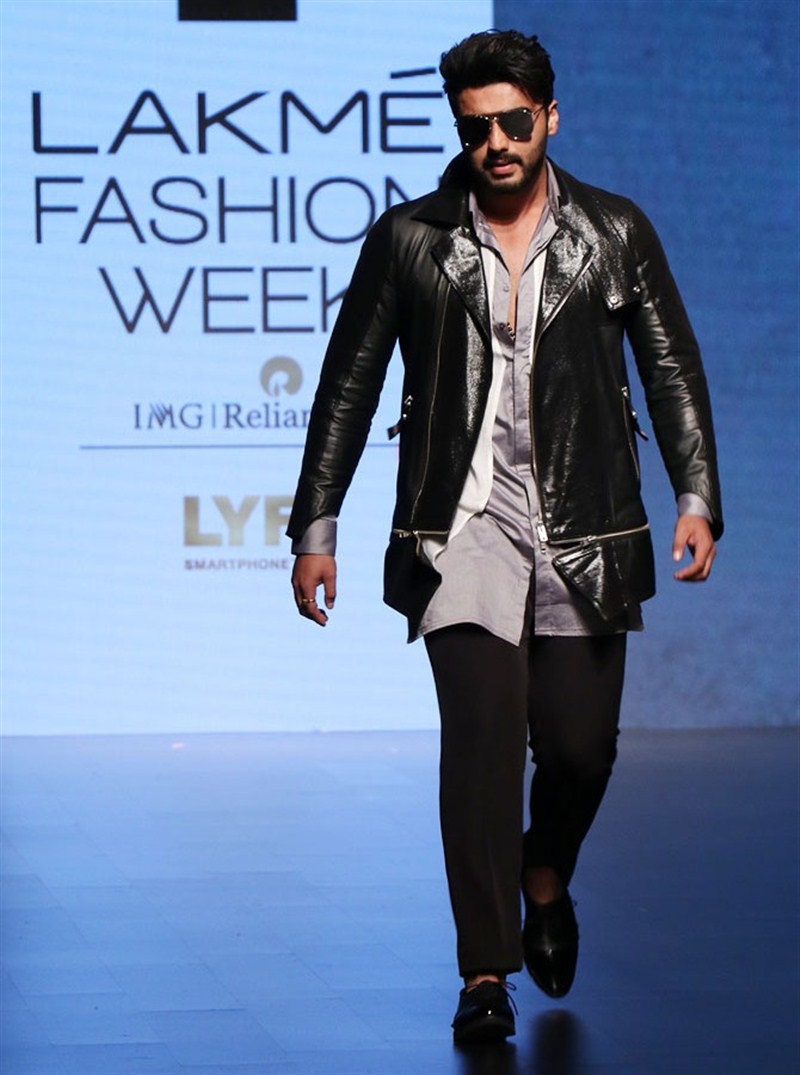 Bollywood actor Arjun Kapoor walks the ramp at The Lakme Fashion Week. Arjun Kapoor,Arjun Kapoor at The Lakme Fashion Week,Lakme Fashion Week,Lakme Fashion Week 2016,Arjun Kapoor walks the ramp,Sahil Aneja,Lakme Fashion Week Winter Festive 2016,Lakme Fashion Week Winter Festive