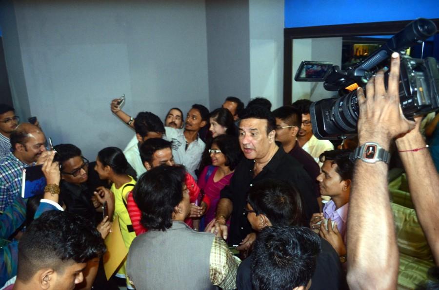 Anu Malik & his daughter Anmol Malik visited the ITA School, Mumbai to interact with students who were passing out from the singing course. Anu Malik,Anmol Malik,Anu Malik with daughter Anmol Malik,Anu Malik at ITA School,ITA School,Anmol Malik pics,Anu Malik pics