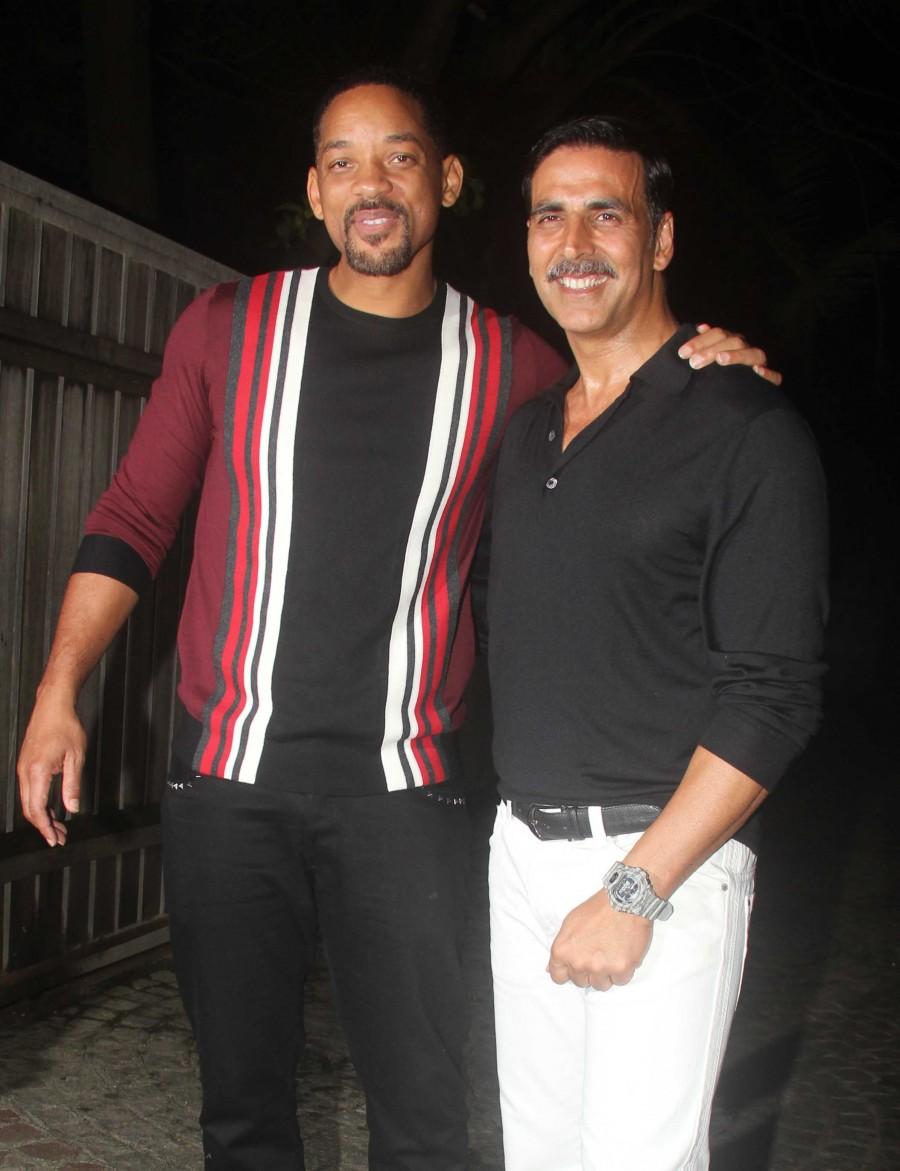 Celebs like Varun Dhawan, Ranbir Kapoor, Karan Johar, Rohit Dhawan, Jacqueline Fernandez, Shraddha Kapoor, Alia Bhatt, Arjun Kapoor and Sonakshi Sinha among others. Will Smith,Ranbir Kapoor,Sonakshi Sinha,Akshay Kumar,Akshay Kumar and Will Smith,Akshay Kumar's Rustom celebration,Rustom celebration,Varun Dhawan,Ranbir Kapoor,Karan Johar,Rohit Dhawan,Jacqueline Fernandez,Shraddha Kapoor,Alia Bhatt,Arjun Kapoor