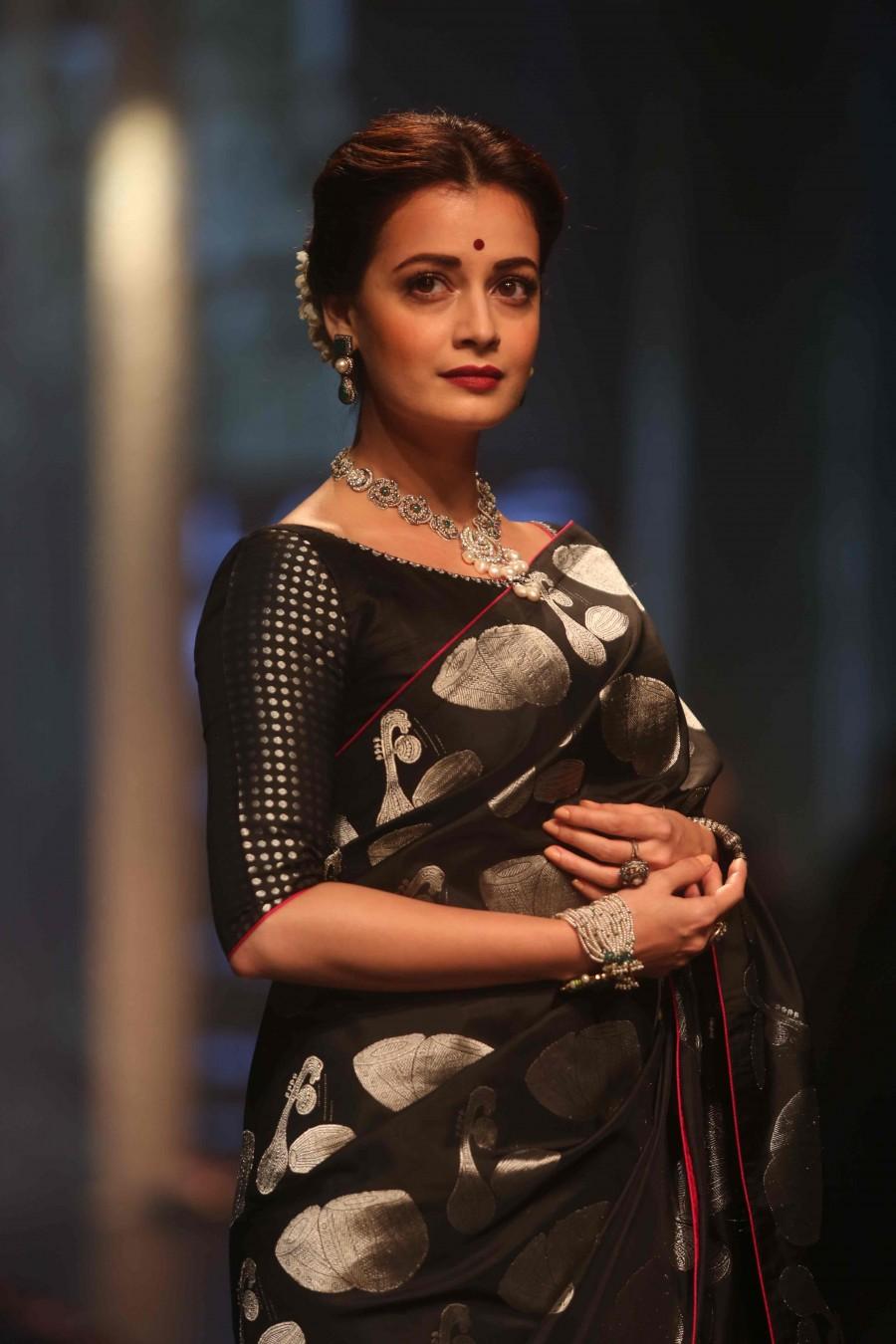 Bollywood actress Dia Mirza walks for Santosh Parekh at Lakme Fashion Week 2016. Dia Mirza,Dia Mirza at Lakme Fashion Week 2016,Dia Mirza at Lakme Fashion Week,Lakme Fashion Week,Lakme Fashion Week 2016,Dia Mirza pics,Dia Mirza images,Dia Mirza photos,Dia Mirza stills,Dia Mirza pictures