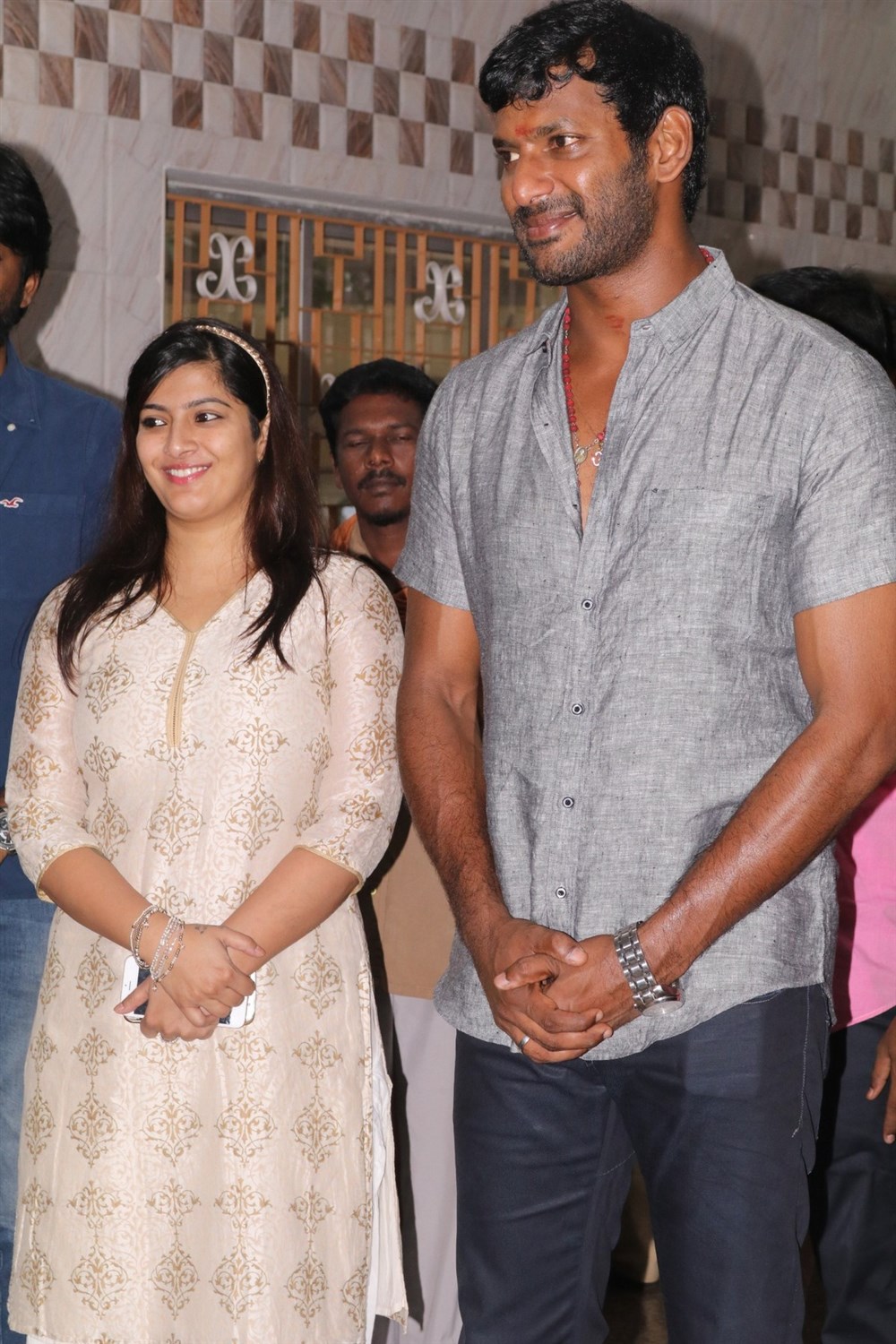 South Indian Actor Vishal celebrates his 39th Birthday with Varalaxmi Sarathkumar, Suraj, Ajay Ratnam, Soundararaja and others. Vishal,Vishal birthday celebrations,Vishal birthday,Vishal celebrates his birthday with Varalaxmi Sarathkumar,Varalaxmi Sarathkumar,Vishal celebrate his birthday with Varalakshmi Sarathkumar,Vishal and Varalaxmi Sarathkumar,Vishal and Varalaxmi,Vishal wit