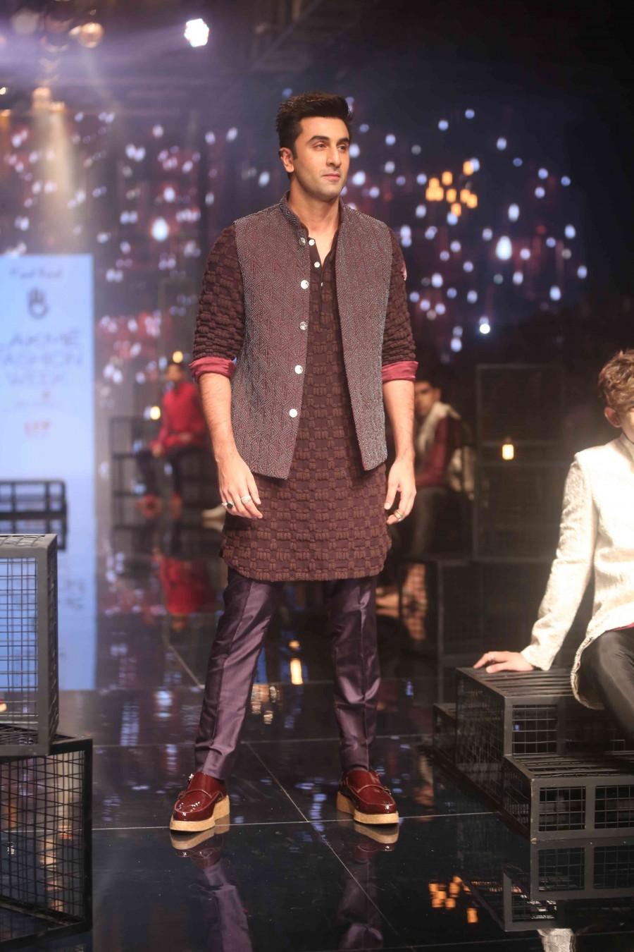 Bollywood actor Ranbir Kapoor, Arjun Kapoor and actress Shraddha Kapoor walk for Kunal Rawal at Lakme Fashion Week 2016. Ranbir Kapoor,Arjun Kapoor,Shraddha Kapoor,Kunal Rawal,Lakme Fashion Week 2016,Lakme Fashion Week,LFW,LFW 2016
