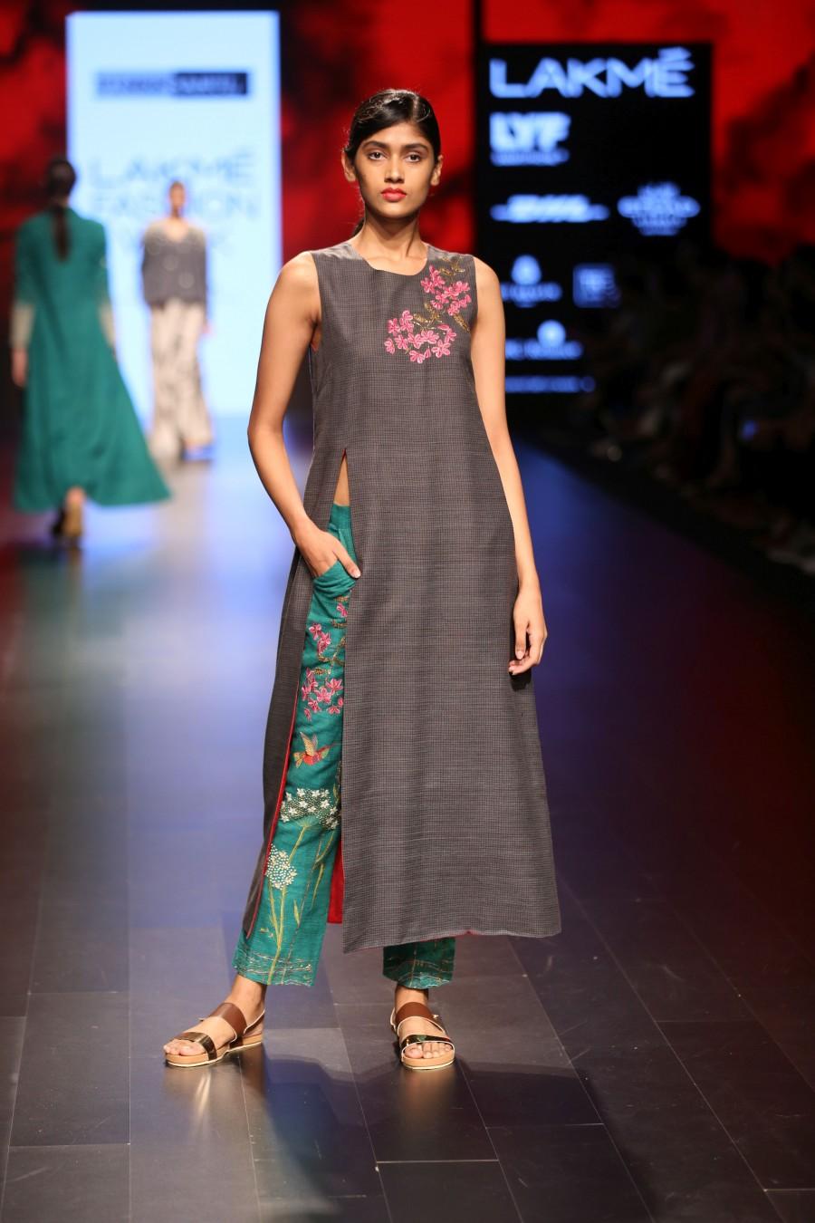 The eternal saga of the celestial intervention of goddess Lakshmi, as she descends on Earth, narrates the core inspiration for this festive fusion collection for fall 2016 by the designer duo VINEETRAHUL. Designer Vineet Rahul,Vineet Rahul,LFW WF 2016,LFW 2016,LFW,goddess Lakshmi