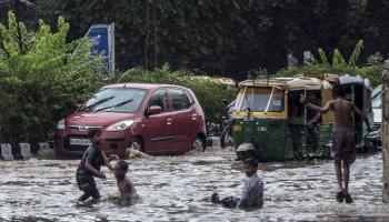 Hyderabad,heavy rain in Hyderabad,Hyderabad heavy rain,killed as rains batter Hyderabad,Hyderabad traffic,Seven killed in Hyderabad