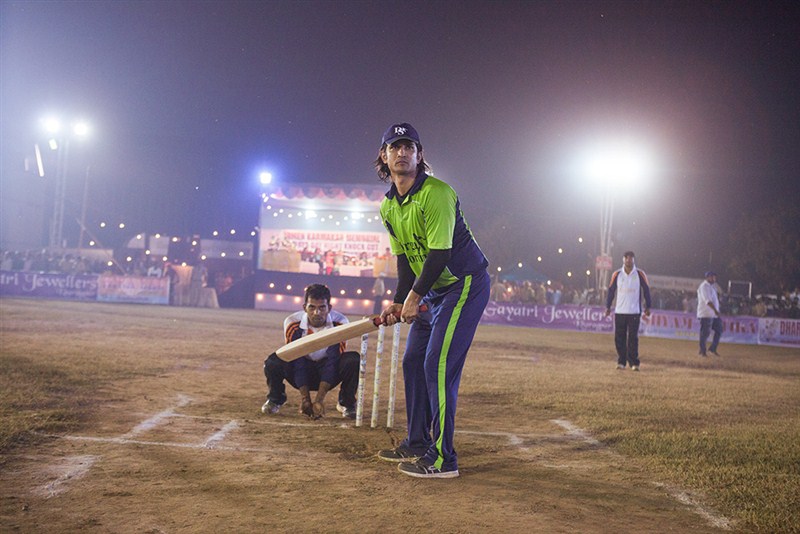 M.S. Dhoni is living legend and getting into his shoe's is no easy task. Kudo's to Sushant Singh Rajput who through his hardword has showcased an exemplary depiction of the cricket sensation. Sushant Singh Rajput,M.S Dhoni: The Untold story,M.S Dhoni,Dhoni,Sushant Singh Rajput practices cricket,Sushant Singh practices cricket