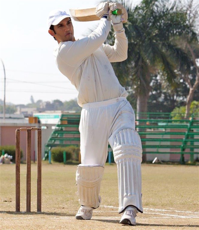 M.S. Dhoni is living legend and getting into his shoe's is no easy task. Kudo's to Sushant Singh Rajput who through his hardword has showcased an exemplary depiction of the cricket sensation. Sushant Singh Rajput,M.S Dhoni: The Untold story,M.S Dhoni,Dhoni,Sushant Singh Rajput practices cricket,Sushant Singh practices cricket