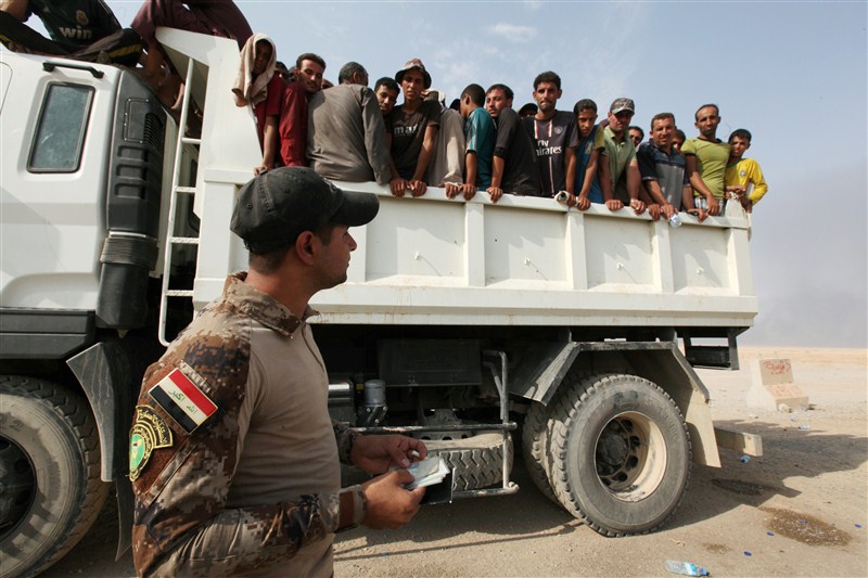 The Iraqi army dislodged Islamic State fighters from the Qayyara oil producing region located south of their de facto capital Mosul. Islamic State,Iraqi army,Islamic State fighters,Qayyara oil,Iraq,Mosul,facto capital Mosul