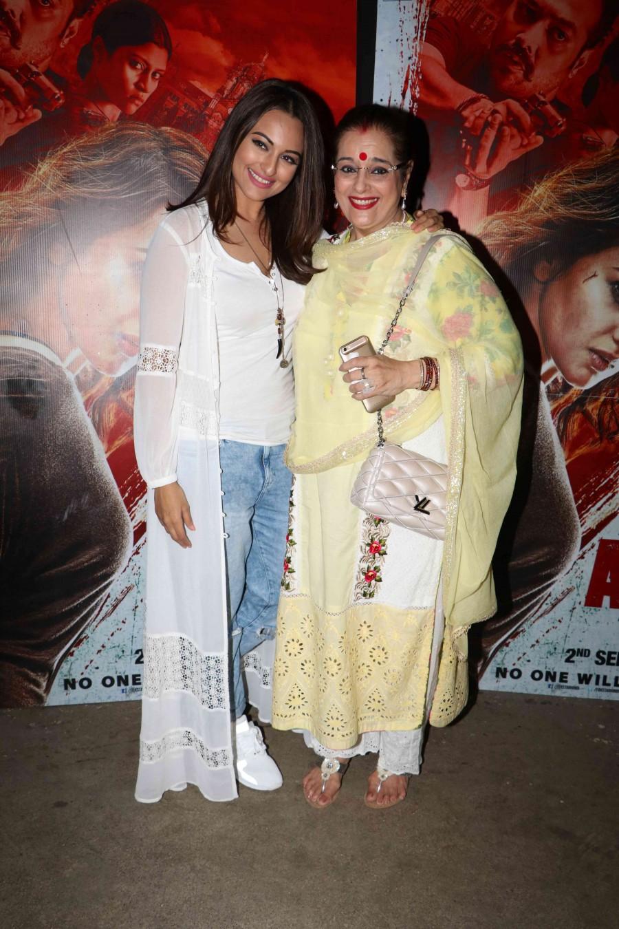 Bollywood movie Akira special screening held last night at Sunny Super Sound. Celebs like Sonakshi Sinha, Poonam Sinha, Anurag Kashyap, Kanan Gill, Shibani Dandekar, Punit Malhotra, Sanjay Kapoor, Krishika Lulla, David Dhawan, Karuna Dhawan, Poonam Sinha, Bhushan Kumar and other graced the event. Akira special screening,Akira movie special screening,Akira,Sonakshi Sinha,Anurag Kashyap,Shibani Dandekar,Sanjay Kapoor,Karuna Dhawan,Akira special screening pics,Akira special screening images,Akira special screening photos,Akira special screening still