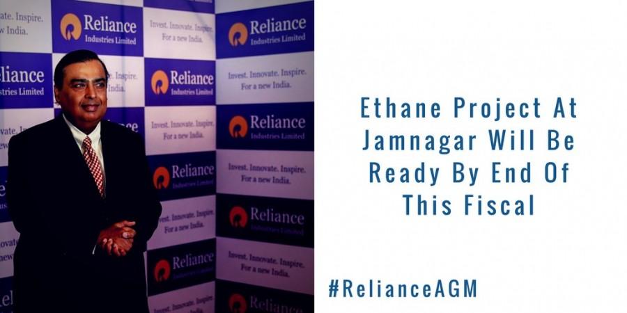 Mukesh Ambani launches Reliance Jio 4G. Mukesh Ambani,Mukesh Ambani launches Reliance Jio 4G,Reliance Jio 4G,Jio 4G,reliance jio 4G launch,Jio 4G launch,Jio 4G launch pics,Jio 4G launch images,Jio 4G launch photos,Jio 4G launch stills,Jio 4G launch pictures