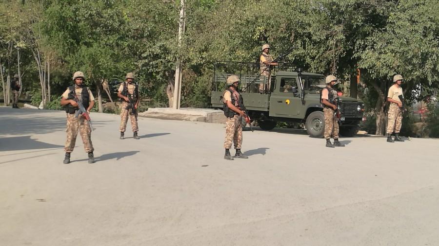 At least one civilian and four suicide bombers were killed on Friday after terrorists attacked Peshawar's Christian Colony, Pakistani security sources said. Christian Colony,Peshawar,Peshawar Christian colony attack,Peshawar Christian colony,Christian colony in Pakistan,Pakistan,Pakistan terror attack