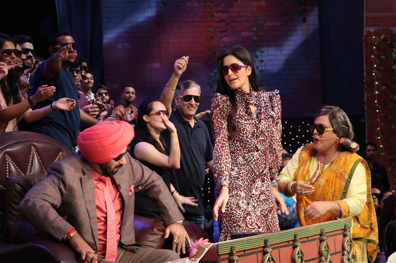 Bollywood actor Sidharth Malhotra and actress Katrina Kaif promote Baar Baar Dekho movie on the sets of The Kapil Sharma Show. Baar Baar Dekho,bollywood movie Baar Baar Dekho,Sidharth Malhotra and Katrina Kaif,Sidharth Malhotra,Katrina Kaif,Baar Baar Dekho promotions,The Kapil Sharma Show,Kapil Sharma Show