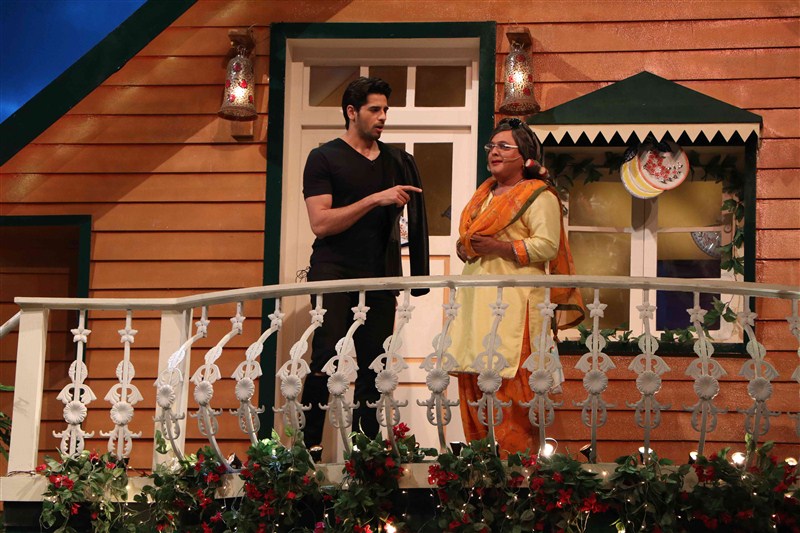 Bollywood actor Sidharth Malhotra and actress Katrina Kaif promote Baar Baar Dekho movie on the sets of The Kapil Sharma Show. Baar Baar Dekho,bollywood movie Baar Baar Dekho,Sidharth Malhotra and Katrina Kaif,Sidharth Malhotra,Katrina Kaif,Baar Baar Dekho promotions,The Kapil Sharma Show,Kapil Sharma Show