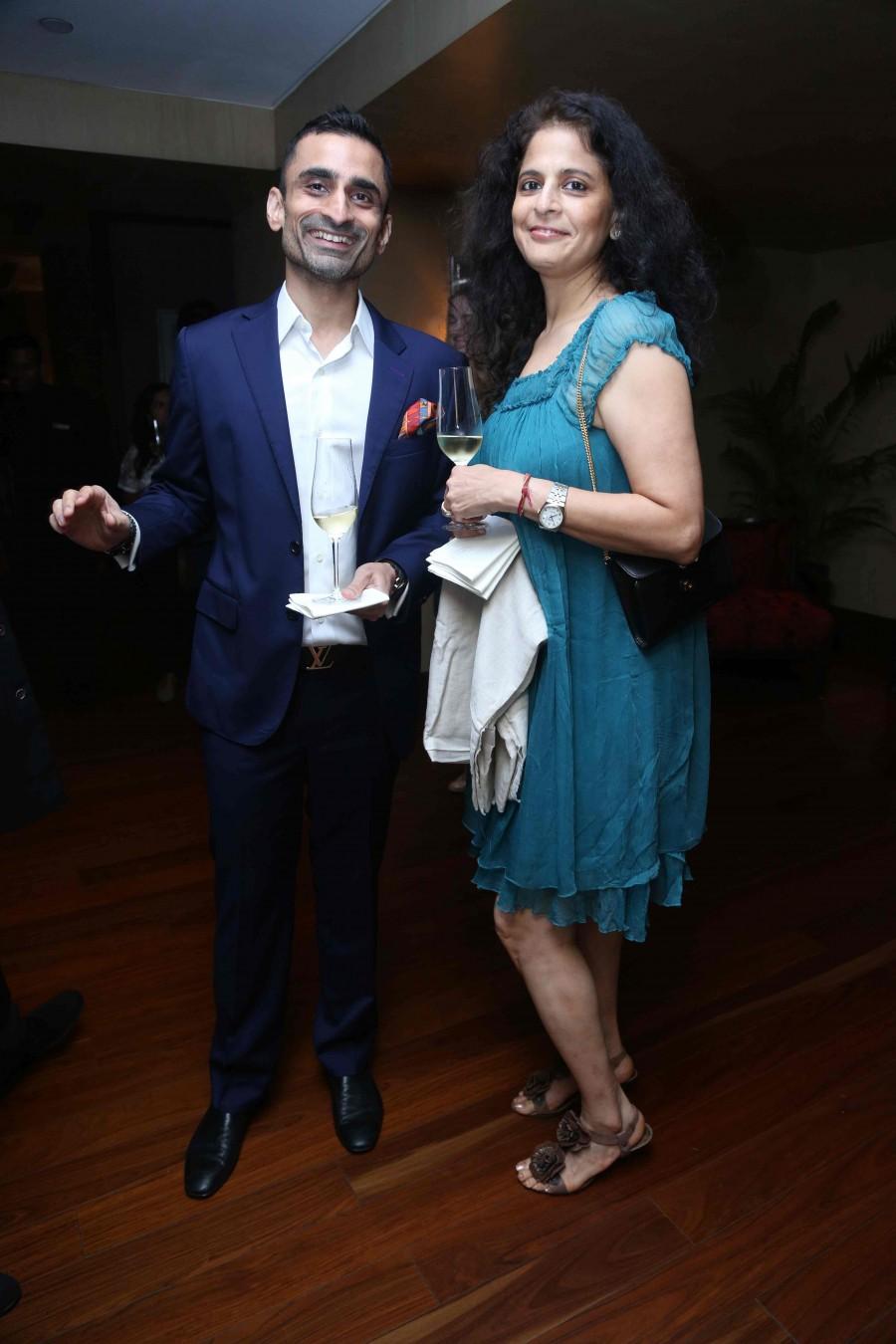 Celebs like Arjun Rampal, Gayatri & Vikas Oberoi at the private pop-up dinner of Chef Gaggan Anand. Arjun Rampal,Gayatri,Vikas Oberoi,Chef Gaggan Anand,Gaggan Anand