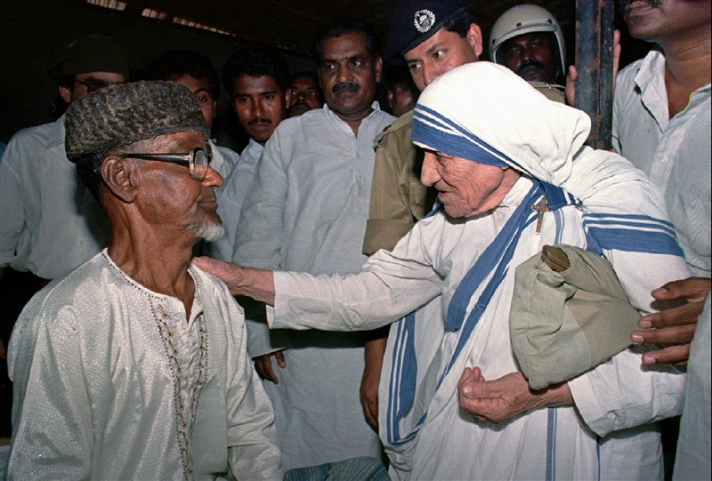 Mother Teresa of Calcutta, a nun who dedicated her life to helping the poor, will be made a saint of the Roman Catholic Church. Mother Teresa,Mother Teresa work,Roman Catholic Church,mother teresa sainthood,mother teresa to become saint,Mother Teresa pics,Mother Teresa images,Mother Teresa photos,Mother Teresa stills,Mother Teresa pictures