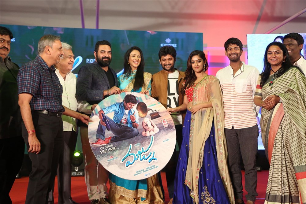 Telugu movie Majnu Audio Launch held in Hyderabad. Celebs like Nani, Priya Shri, Dil Raju, Anu Emmanuel, Geetha Golla, Virinchi Varma, Gopi Sunder, P. Kiran, Ramajogayya Sastry, Raj Tarun, Nallamalupu Bujji, BVSN Prasad, Gemini Kiran, Srinivas Avasarala, Maruthi and others graced the event. Majnu audio launch,Majnu audio,Majnu,Majnu music launch,Majnu music,Nani,Anu Emmanuel,Priya Shri,Majnu audio launch pics,Majnu audio launch images,Majnu audio launch photos,Majnu audio launch stills,Majnu audio launch pictures