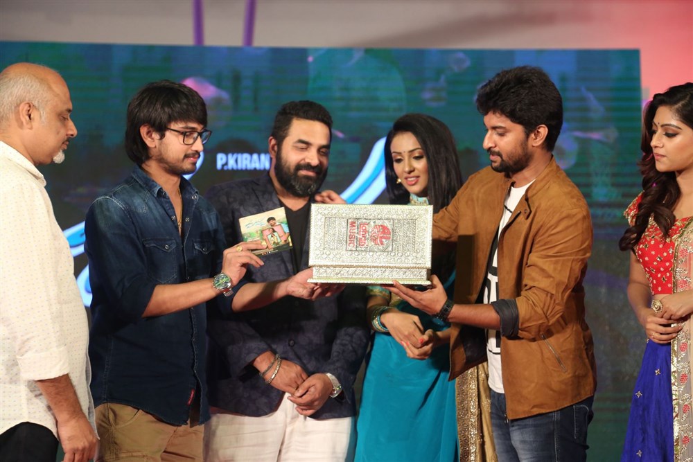 Telugu movie Majnu Audio Launch held in Hyderabad. Celebs like Nani, Priya Shri, Dil Raju, Anu Emmanuel, Geetha Golla, Virinchi Varma, Gopi Sunder, P. Kiran, Ramajogayya Sastry, Raj Tarun, Nallamalupu Bujji, BVSN Prasad, Gemini Kiran, Srinivas Avasarala, Maruthi and others graced the event. Majnu audio launch,Majnu audio,Majnu,Majnu music launch,Majnu music,Nani,Anu Emmanuel,Priya Shri,Majnu audio launch pics,Majnu audio launch images,Majnu audio launch photos,Majnu audio launch stills,Majnu audio launch pictures