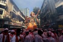 Ganesh Chaturthi 2016: Celebrations across India, devotees offer prayers to Ganpati Bappa