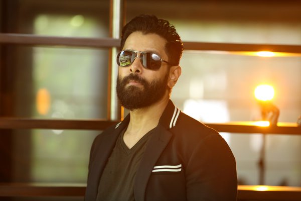 Check out the 5 reasons to watch Iru Mugan movie starring Vikram, Nayanthara and Nithya Menen in the lead role. Iru Mugan,Iru Mugan review,Iru Mugan movie review,Iru Mugan preview,Vikram,Nayanthara,Nithya Menen,Vikram and Nayanthara,chiyaan vikram,chiyaan,Iru Mugan pics,Iru Mugan images,Iru Mugan photos,Iru Mugan stills,Iru Mugan pictures