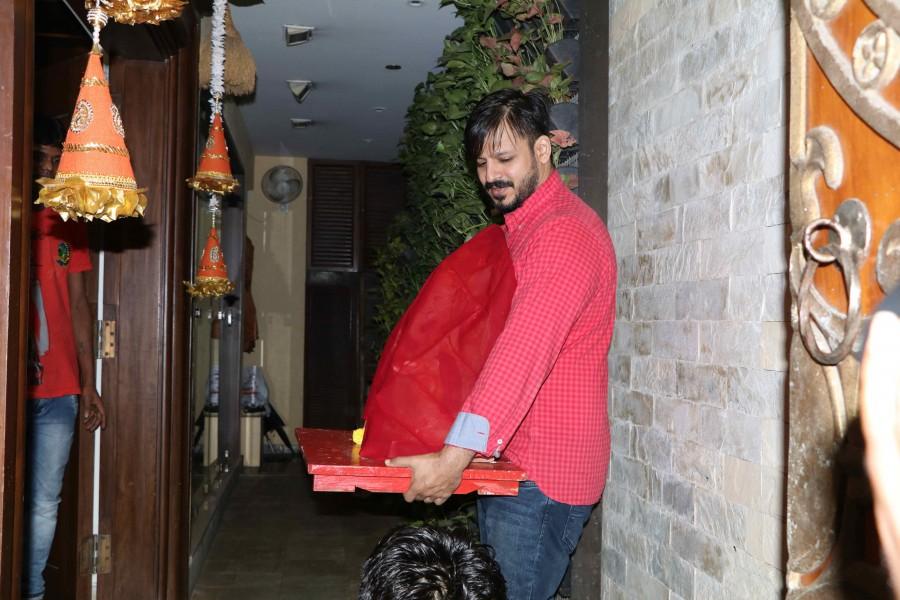 Bollywood celebs like Shraddha Kapoor, Vivek Oberoi, Govinda were seen celebrating the Ganesh Chaturthi festival. Shraddha Kapoor,Vivek Oberoi,Govinda,Ganesh Chaturthi,Ganesh Chaturthi celebrations,Shraddha Kapoor celebrates Ganesh Chaturthi,Vivek Oberoi celebrates Ganesh Chaturthi,Govinda celebrates Ganesh Chaturthi