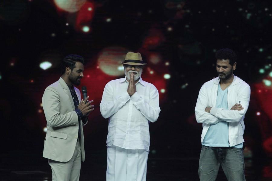 Bollywood actor Prabhu Deva and Sonu Sood on the sets of dance reality show Dance + 2. Prabhu Deva,Sonu Sood,Prabhu Deva on dance reality show Dance + 2,Dance + 2,Prabhu Deva & Sonu Sood on Dance + 2 TV Show,Prabhu Deva and Sonu Sood