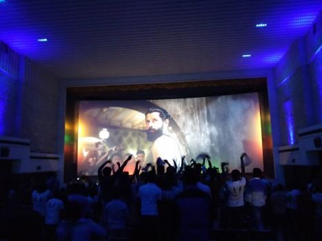 Iru Mugan mania: Vikram fans euphoric over movie release.