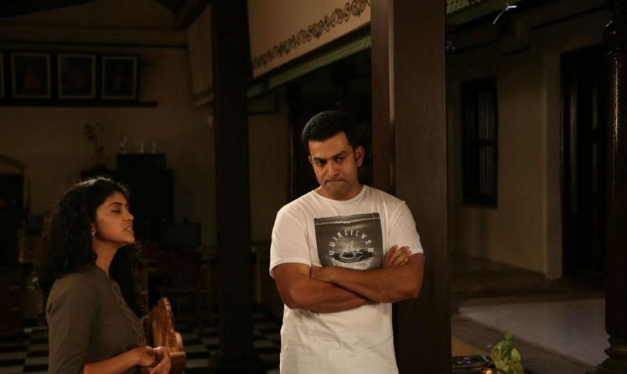 Prithviraj Sukumaran's Oozham movie stills. Prithviraj Sukumaran,Oozham movie stills,Oozham,Oozham movie pics,Oozham movie images,Oozham movie photos,Oozham movie pictures