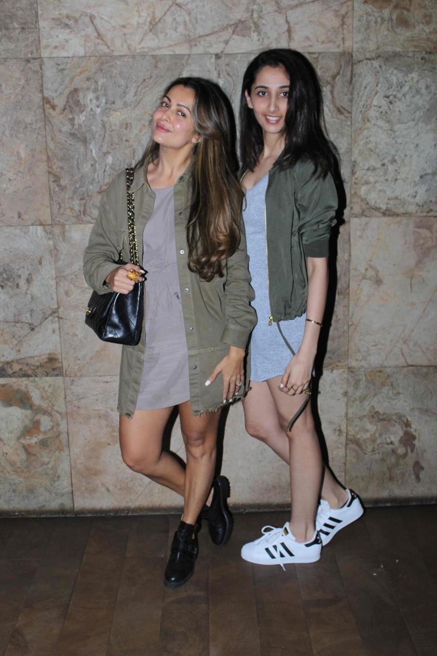 The recent screening of Bollywood movie 'Freaky Ali' was a star-studded affair. Bollywood stars like Sonakshi Sinha, Sohail Khan, Sonali Bendre, Arbaaz Khan, Salim Khan, Helen, Sushila Charak, Jas Arora, Sharman Joshi and Chunky Pandey were spotted at the special screening of Freaky Ali. Freaky Ali special screening,Freaky Ali,Sonakshi Sinha,Sohail Khan,Sonali Bendre,Arbaaz Khan,Salim Khan,Helen,Sushila Charak,Jas Arora,Sharman Joshi,Freaky Ali special screening pics,Freaky Ali special screening images,Freaky Ali special screening photos