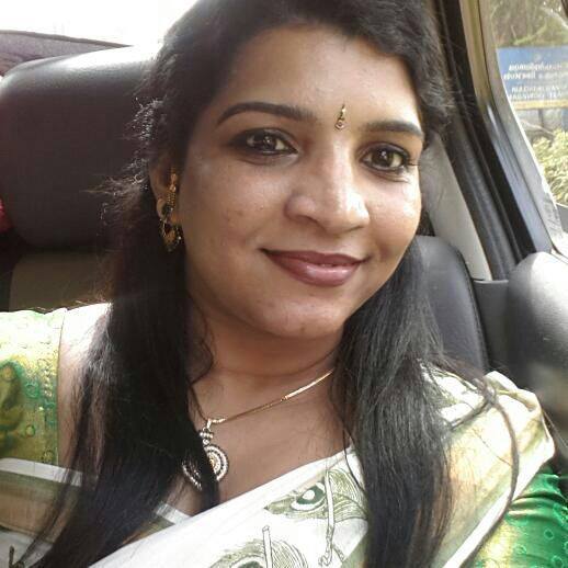 Saritha S Nair: The Controversial Woman in Kerala - Photos,Images,Gallery -  4775