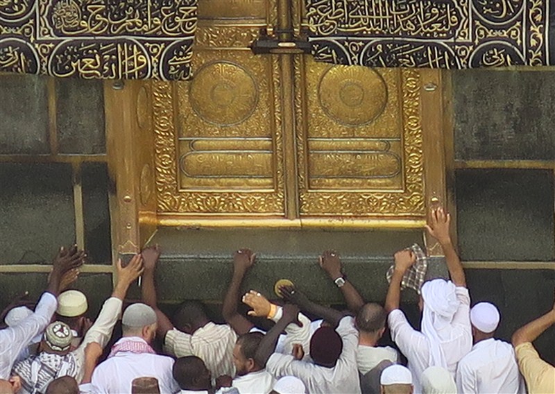 Muslim faithful make the annual Hajj pilgrimage to the holy city of Mecca. Mecca,city of Mecca,Hajj pilgrimage,Haj pilgrimage,Hajj,Haj,Eid al-Adha 2016: Hajj to Mecca,Hajj to Mecca,Journey to Mecca,Mount Al-Noor,Al-Noor mount