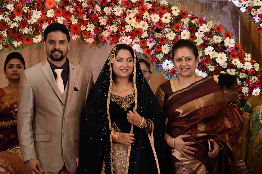Chennai Social activist Abdul Ghani Wedding Reception held in Chennai. Celebs like Sivakumar, Ilayaraja, Karthik Raja, Lakshmy Ramakrishnan, Nassar, Aari, Vasanth, Palam Kalyanasundaram, Vivek, Regeena Jeppiaar, VGP Santhosham, Vijay Kumar IAS, Karthick Srinivasan, Sagayam IAS, Lakshmi, Honorable justice Valinayagam, Devasagayam IAS, R. Nataraj IPS, Apsara Reddy and others graced the event. Sivakumar,Lakshmy Ramakrishnan,Ilayaraja,Karthik Raja,Abdul Ghani,Abdul Ghani wedding,Abdul Ghani wedding Reception,Abdul Ghani marriage
