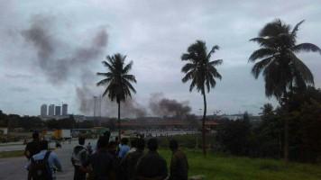 Cauvery water issue,Cauvery water,cauvery water row,cauvery water to tamil nadu,Pro-Kannada activists vandalise Tamil Nadu vehicles,Tamil Nadu vehicles,Tamil Nadu vehicles vandalise