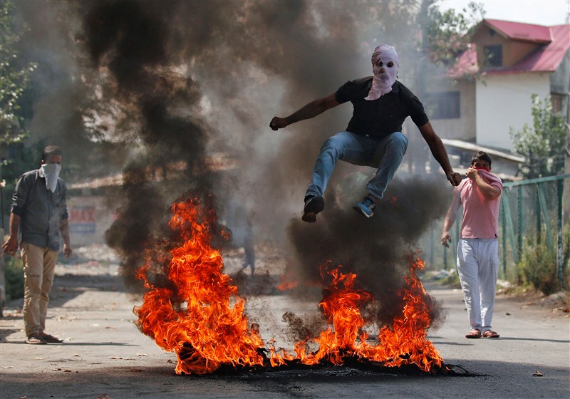 At least 65 people have been killed and 6,000 injured in more than 40 days of clashes between protesters and Indian security forces. Kashmir unrest,Kashmir,Jammu and Kashmir,protesters,Indian security forces,security forces,security forces and protesters,65 days of Kashmir unrest,violence in Kashmir,Kashmir violence