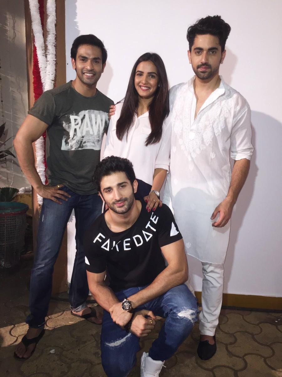 Romantic drama Tashan-e-Ishq,tashan-e-Ishq off air,tashan-e-Ishq last episode,tashan-e-ishq climax scene,tashan-e-Ishq actor,Tashan-E-Ishq actors