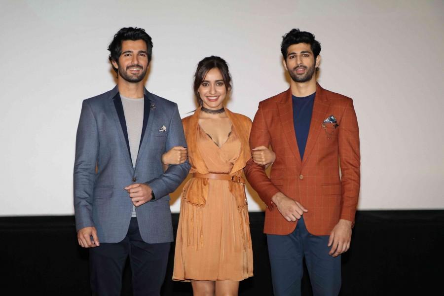 Bollywood movie Tum Bin 2 teaser launched last night. Celebs like Aashim Gulati, Neha Sharma, Aditya Seal, Bhushan Kumar, Krishan Kumar, Ajay Kapoor and others graced the event. Neha Sharma,Aditya Seal,Tum Bin 2 teaser launch,Tum Bin 2 teaser,Tum Bin 2 teaser launch pics,Tum Bin 2 teaser launch images,Tum Bin 2 teaser launch photos,Tum Bin 2 teaser launch stills,Tum Bin 2 teaser launch pictures