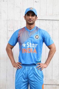 Sushant Singh Rajput had come up with a unique way of promoting his upcoming next film MS Dhoni: The Untold Story. The talented actor had donned the jersey of Indian cricket team to promote his movie MS Dhoni: The Untold Story.