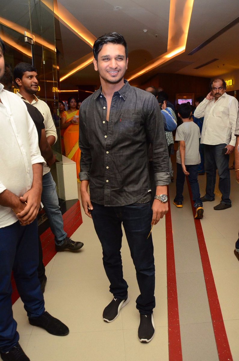 Telugu movie Nirmala Convent Premiere Show held at Cinemax in Banjara Hills, Hyderabad. Celebs like Megastar Chiranjeevi, Nani, Srikanth, Ooha (Sivaranjani), Charmi, Rohan Meka, Roshan Meka, Ananta Sriram, Medha Meka, Gopichand, Shriya Sharma, K Atchi Reddy, Reshma, SV Krishna Reddy, Allu Aravind, Allu Nirmala, B Gopal, Ajay, Ram Laxman, Akash Puri, Shivaji Raja, BVSN Prasad, Tammareddy Bharadwaja, Alekhya Reddy, Nandamuri Taraka Ratna, Aadi, Saikumar, Raja Ravindra, Nikhil Siddharth, Amulya, Tarun, Roja Ramani and others graced the event. Chiranjeevi,Nani,Charmy Kaur,Nirmala Convent Premier Show,Nirmala Convent,Nirmala Convent review,Nirmala Convent movie review,Chiranjeevi at Nirmala Convent Premier Show,Chiranjeevi watches Nirmala Convent,Nirmala Convent special show