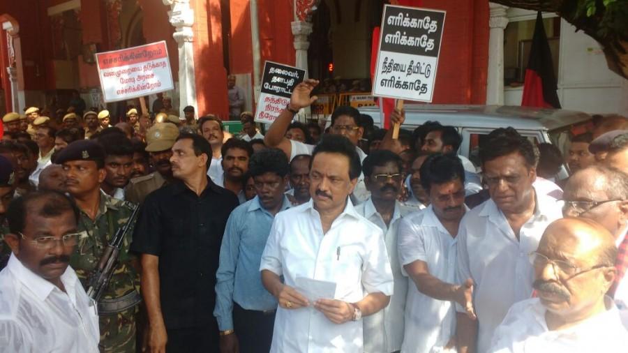 The shutdown strike called by various organisations representing farmers, traders, transporters and others began in Tamil Nadu on Friday with mixed results. Cauvery Water,Cauvery water dispute,cauvery water issue,cauvery water to tamil nadu,Shutdown in Tamil Nadu,Tamil Nadu,tamil nadu bandh sep 16,tamil nadu bandh,Tamil Nadu Bandh pics,Tamil Nadu Bandh images,Tamil Nadu Bandh photos,Tamil Nadu Bandh stills,Ta