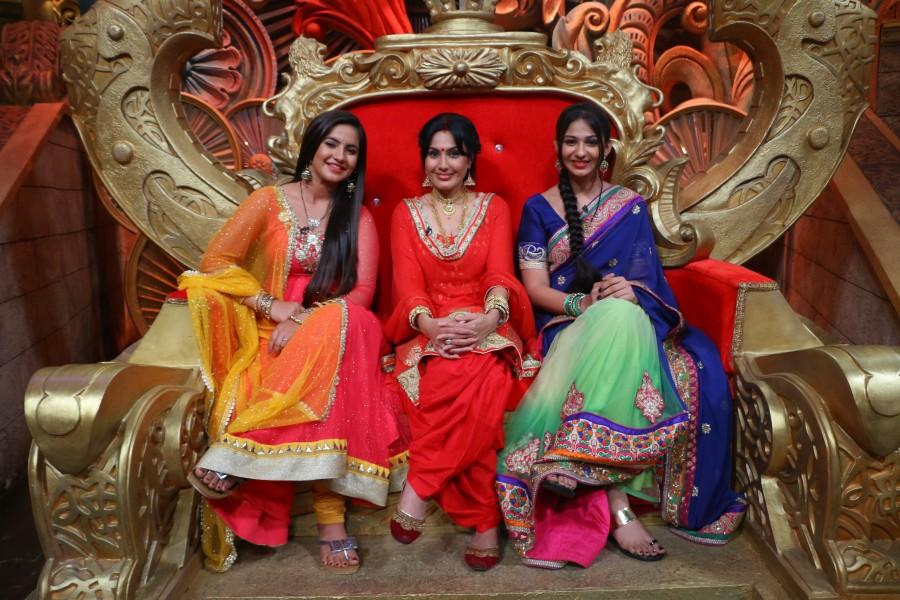 COLORS' popular show Comedy Night Bachao has witnessed a lot of popular actors facing a volley of jokes directed at them by the wacky brigade of comedians. Comedy Nights Bachao,comedy nights bachao cast,Krishnadasi,Udann,COLORS popular show,Indira Krishnan,Uday Tikekar,Sana Amin Sheikh,Vidhi Pandya,Meera Deosthale,Prachi Pathak,Sasural Simar,Dheeraj Dhoopar