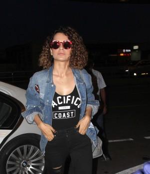 Bollywood actress Alia Bhatt and Kangana Ranaut spotted at Mumbai airport.