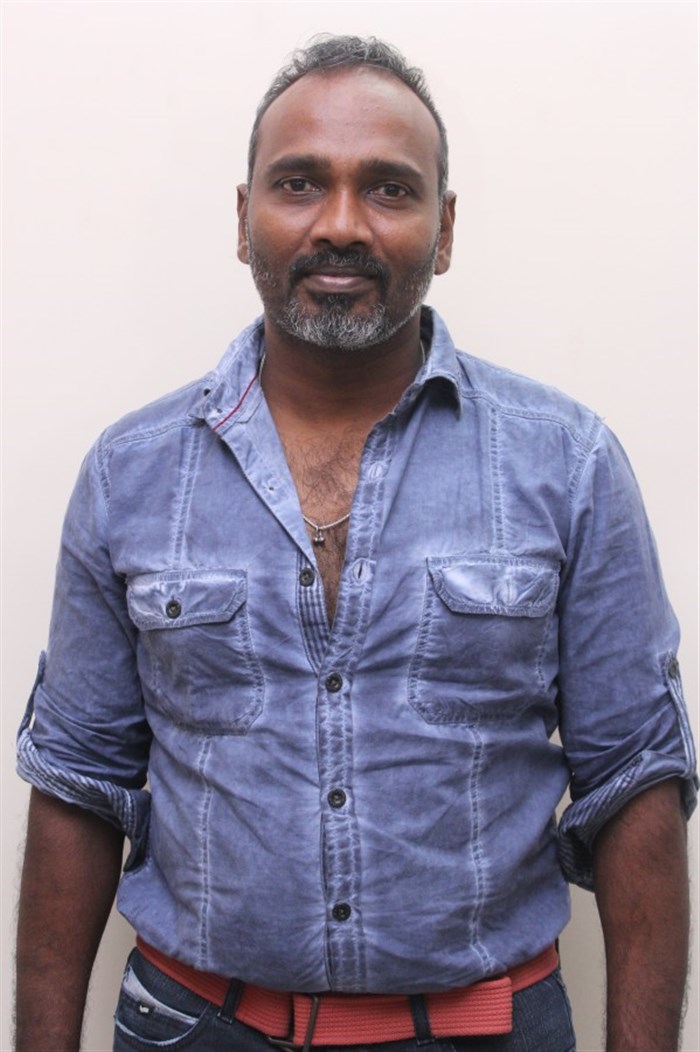 Aan Devathai Movie Launch,Aan Devathai,Samuthirakani,Ramya Pandian,Producer Fakrudeen,Director Thamira,Costume designer Keerthivasan,Cinematographer Vijay Milton,Stunt Master Run Ravi,Aan Devathai Movie pooja,Aan Devathai Movie Launch pics,Aan Devathai Mo