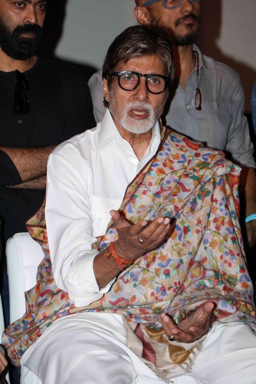 Amitabh Bachchan, Taapsee Pannu at 'Pink' Thank You meet. Amitabh Bachchan,Megastar Amitabh Bachchan,Amitabh Bachchan at Pink Thank You meet,Pink Thank You meet,Pink sucess meet,Pink sucess meet pics,Pink sucess meet images,Pink sucess meet photos,Pink sucess meet stills,Pink sucess meet pictures