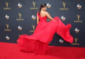 68th Primetime Emmy red carpet,68th Primetime Emmy Awards,Emmy Awards,Priyanka Chopra,Emily Ratajkowski,Taraji P. Henson,Shiri Appleby,Sarah Paulson,Hari Nef,Kerry Washington,Kate McKinnon,Sofia Vergara,Laverne Cox,Mandy Moore,Jane Krakowski,Neve Campbell