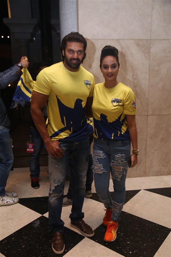 The first season of the Celebrity Badminton League (CBL) Launched in Chennai. Teams like Chennai Rockers, Tollywood Thunders, Kerala Royals and Karnataka Alps CBL unveiled their Jersey. Celebs like R Madhavan, Arya, Iniya, Amala Paul, Suja Varunee, Prasanna, Suhasini, Munna, Chaams, Ashok, Natraj, Vaibhav Reddy, Mamta Mohandas, Drums Sivamani, Rupa Manjari, Narain, Bharath, Jayaram and others graced the event. Celebrity Badminton League Launch,CBL,CBL Launch,R Madhavan,Arya,Iniya,Amala Paul,Suja Varunee,Prasanna,Suhasini,Munna,Chaams,Ashok,Natraj,Vaibhav Reddy,Mamta Mohandas,Drums Sivamani,Rupa Manjari,Narain,Bharath,Jayaram